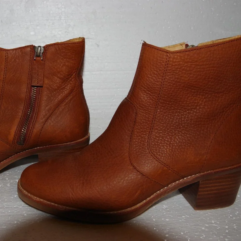 🍁Canadian Brand🍁 Roots Liberty Boot in Brown - Picture 3 of 7